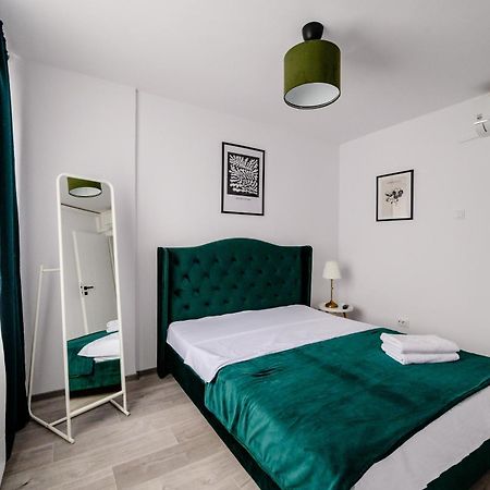 Happy Heart Hideaway Apartman Bukarest Kültér fotó